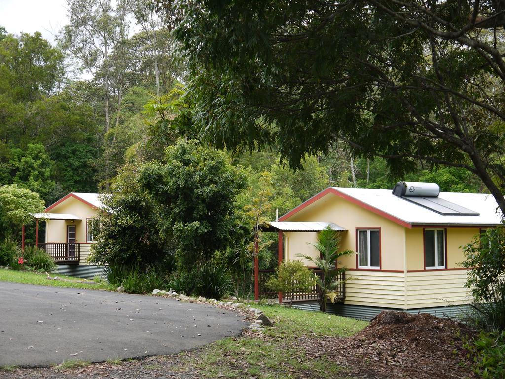 Teretre Cabins Nimbin Villa ภายนอก รูปภาพ