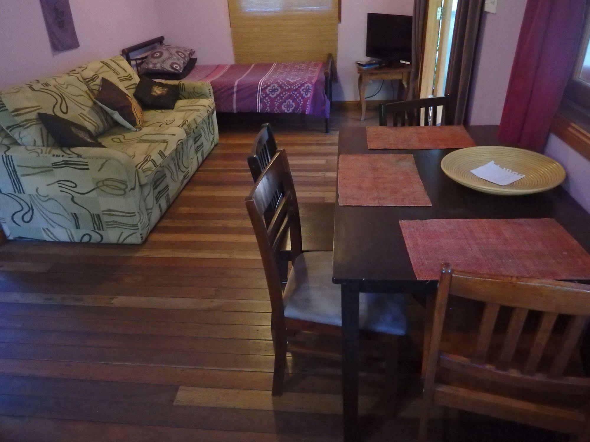 Teretre Cabins Nimbin Villa ภายนอก รูปภาพ
