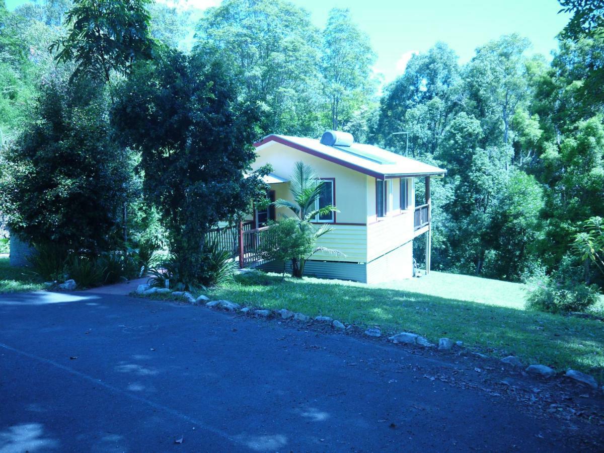 Teretre Cabins Nimbin Villa ภายนอก รูปภาพ